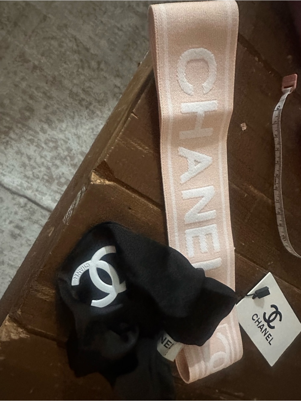 Fashion Jewelry Pink Logo Elastic Headband with Black Logo Scrunchie